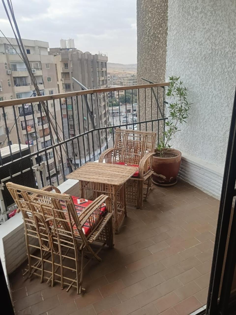 Pyramids Nights Hostel Kafret el-Gabal Exterior foto